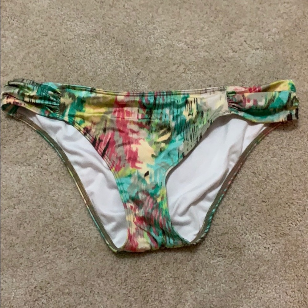 VICTORIAS SECRET Patterned Swim Suit Bottom
